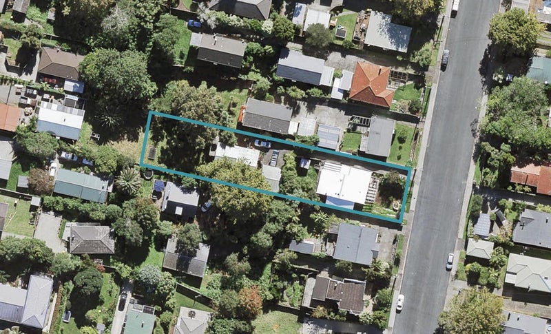 2/10 Cresta Avenue, Beach Haven, Auckland - Carousel 1