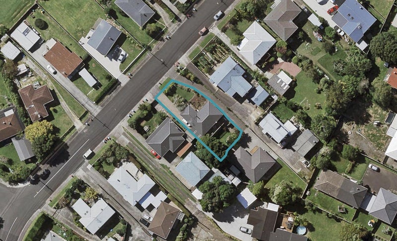 30 Boakes Road, Mount Wellington, Auckland - Carousel 1