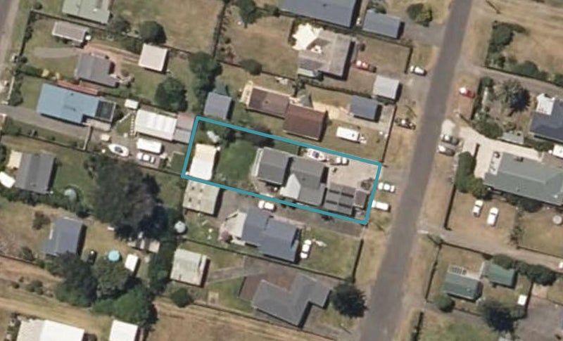 51 Park Avenue, Waitarere Beach, Levin - Carousel 1