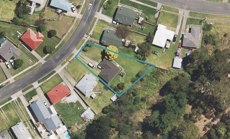 28 Oxford Street, Kaiti, Gisborne - Carousel 1