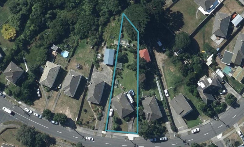 10 Pikarere Street, Titahi Bay, Porirua - Carousel 1