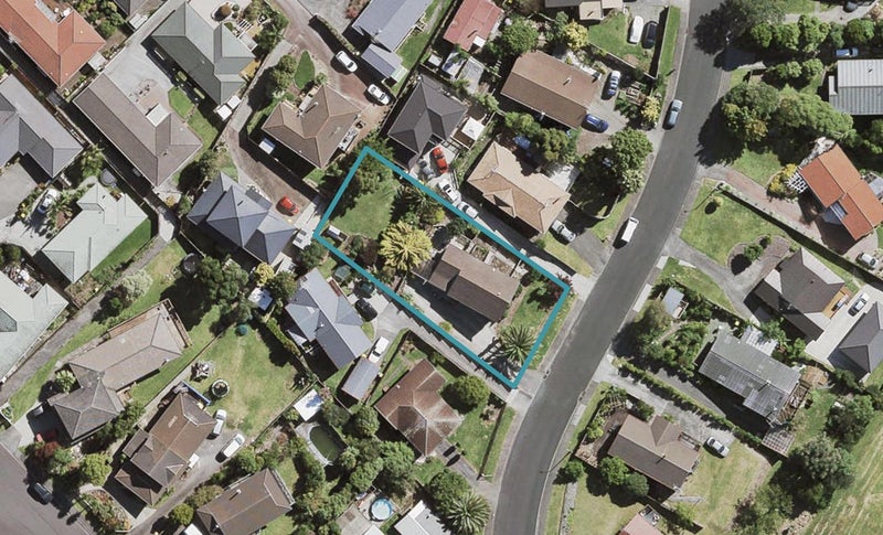 56 Vintage Drive, Henderson, Auckland - Carousel 1