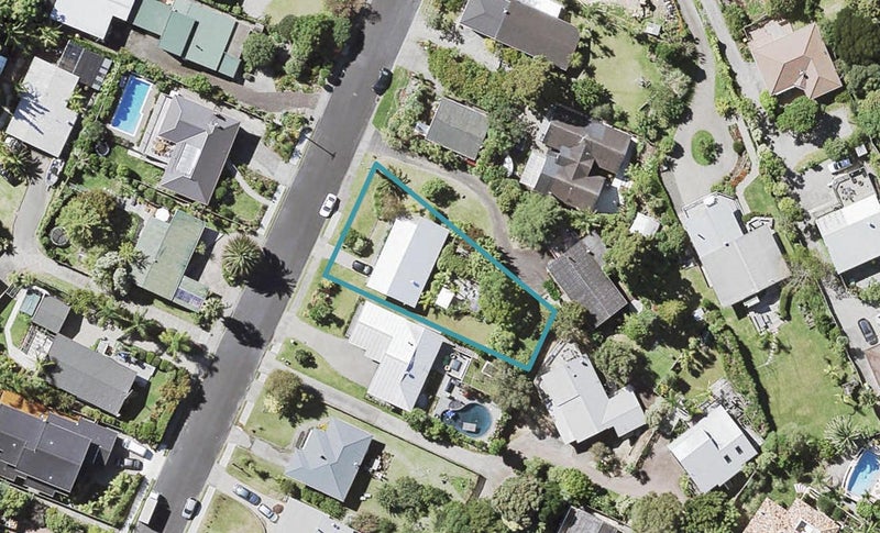 44 Newhaven Terrace, Mairangi Bay, Auckland - Carousel 1