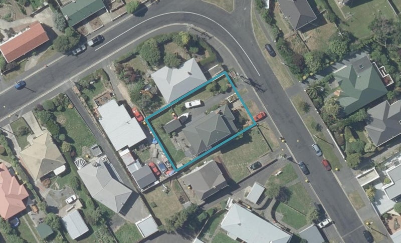 69 Earls Road, Saint Clair, Dunedin - Carousel 1
