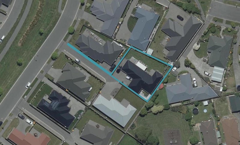 9 Carradale Avenue, Broomfield, Christchurch - Carousel 1