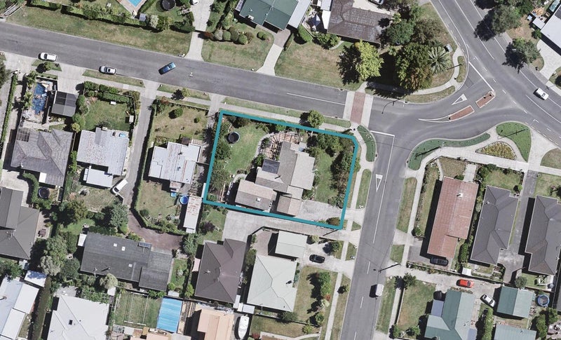 2 Dolbel Street, Taradale, Napier - Carousel 1