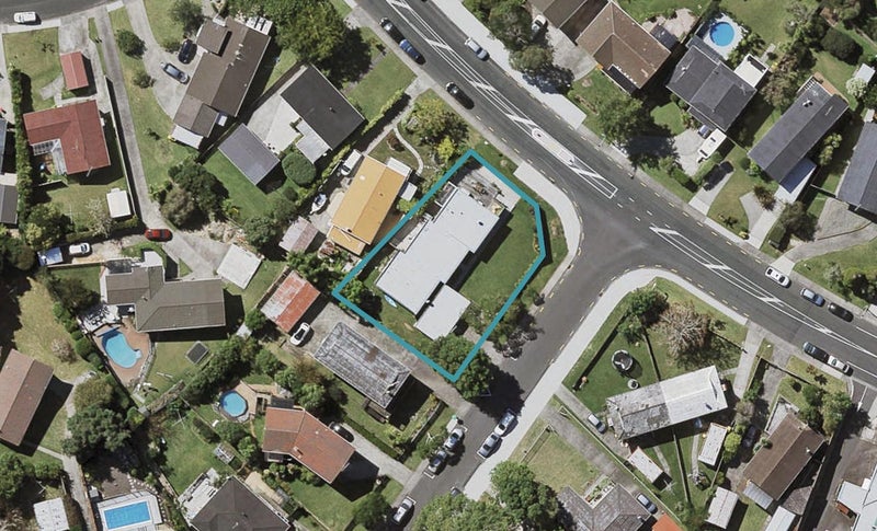 1/117 Sycamore Drive, SUNNYNOOK, AUCKLAND - Carousel 1