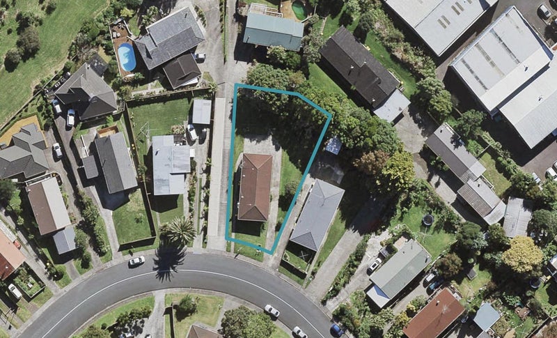 2/35 Velma Road, Hillcrest, Auckland - Carousel 1