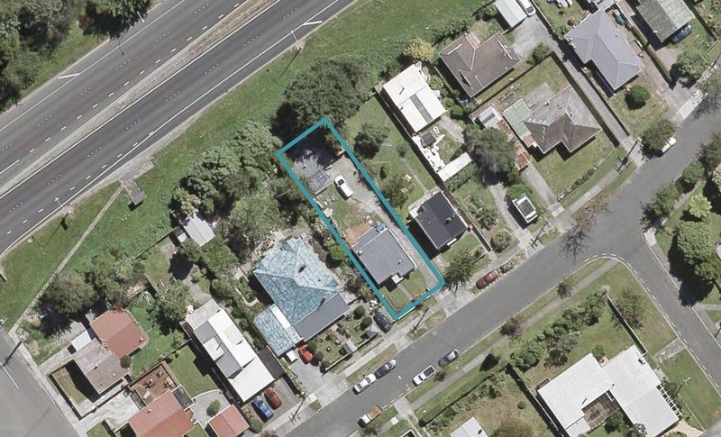 11 Owen Street, Belmont, Lower Hutt - Carousel 1