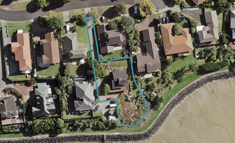 25 Cumbrian Place, Conifer Grove, Takanini - Carousel 1