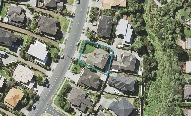 68 Medallion Drive, Oteha, Auckland - Carousel 1