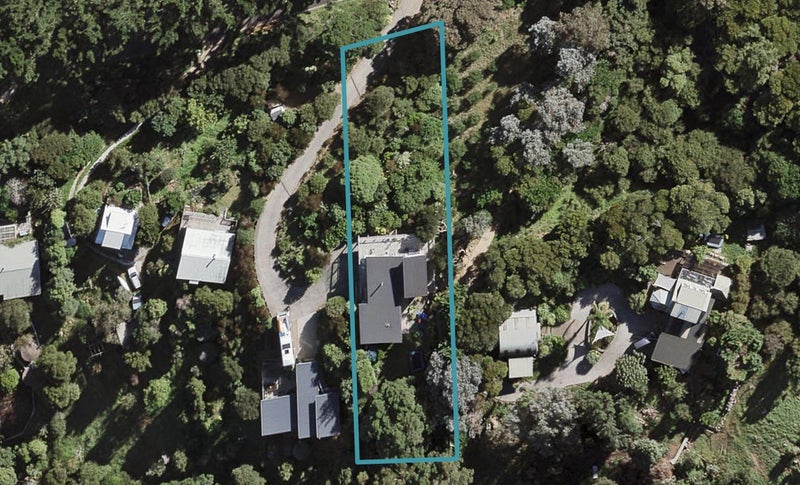83 Sea View Road, Ostend, Waiheke Island - Carousel 1