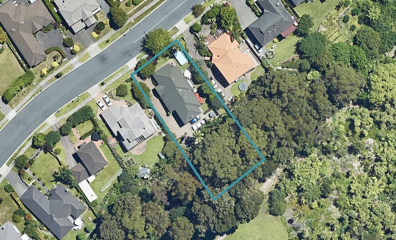 60 Bethlehem Heights, Bethlehem, Tauranga - Carousel 1