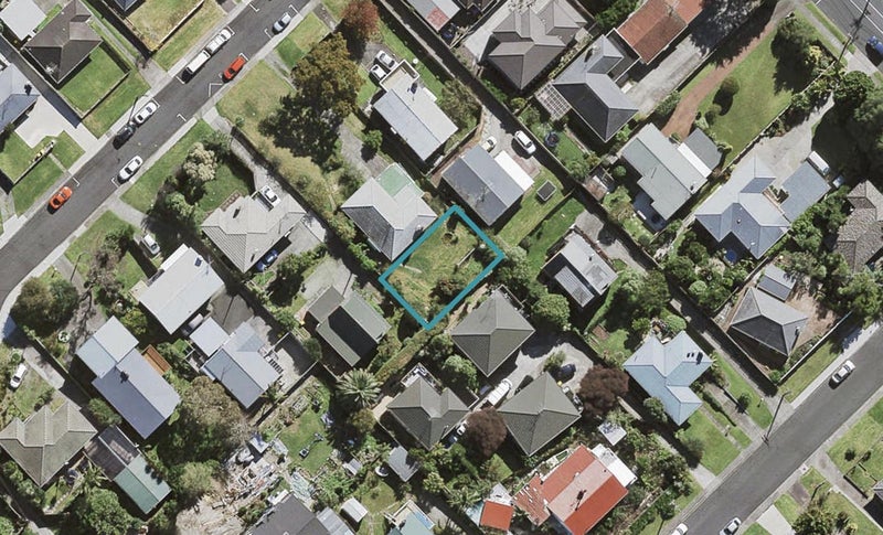 6D Raeben Avenue, Hillcrest, Auckland - Carousel 1