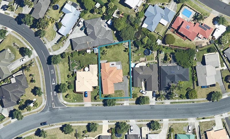 30 Longview Drive, Papamoa Beach, Papamoa - Carousel 1