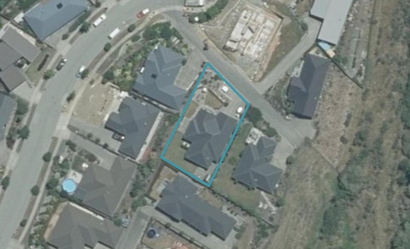 64 Somerset Terrace, Stoke, Nelson - Carousel 1