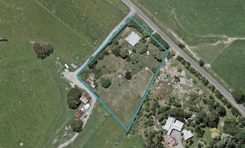 6 Blackburne Road, Te Horo - Carousel 1