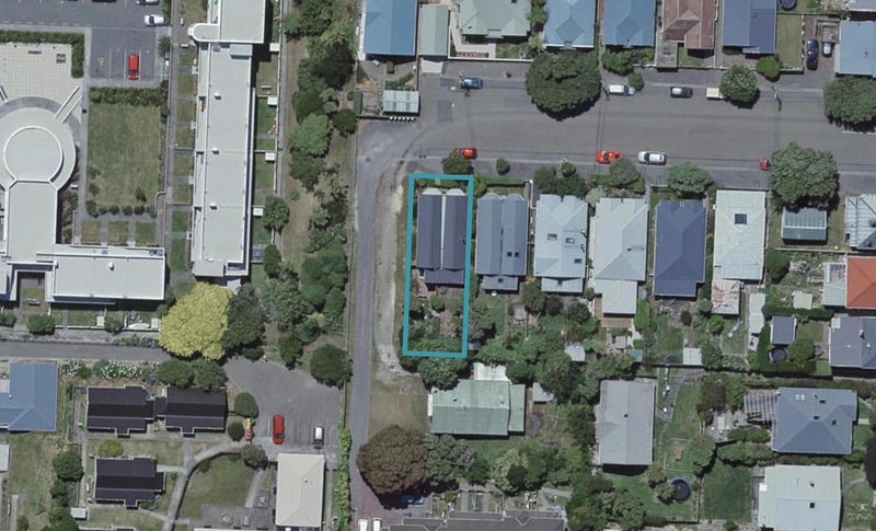 11 Stirling Street, Berhampore, Wellington - Carousel 1
