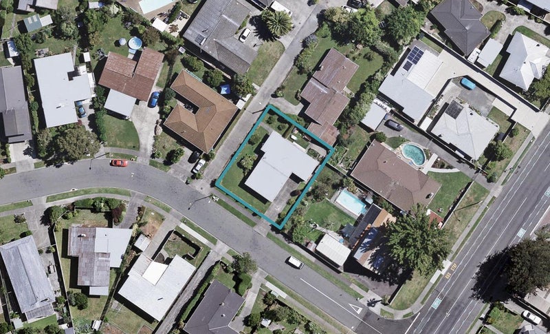 4 Roskilda Crescent, Taradale, Napier - Carousel 1