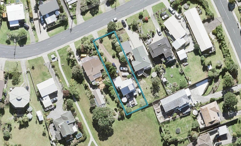 1419 Whangaparaoa Road, Army Bay, Whangaparaoa - Carousel 1