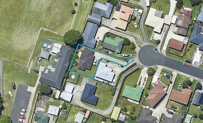 18 Wembury Grove, Parkvale, Tauranga - Carousel 1