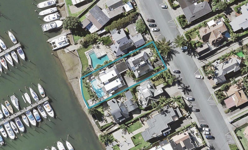 2/18 Craig Road, Milford, Auckland - Carousel 1