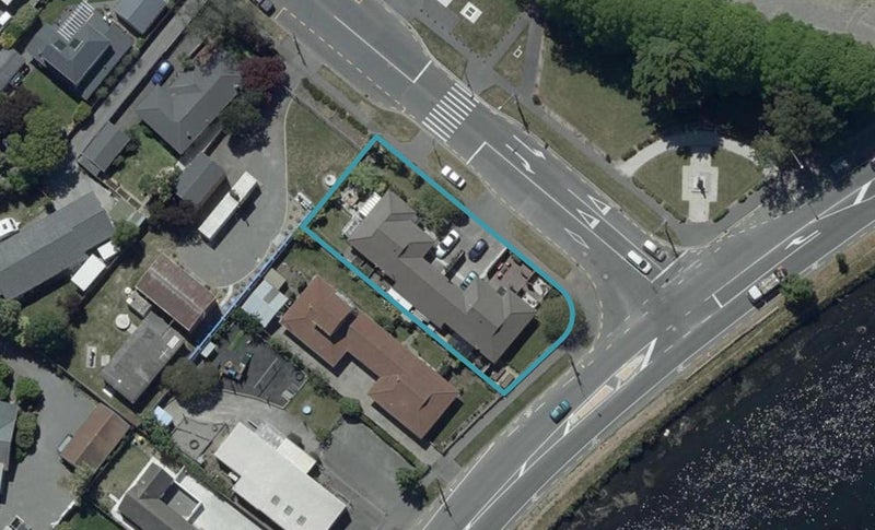 1A Lake Terrace Road, Burwood, Christchurch - Carousel 1