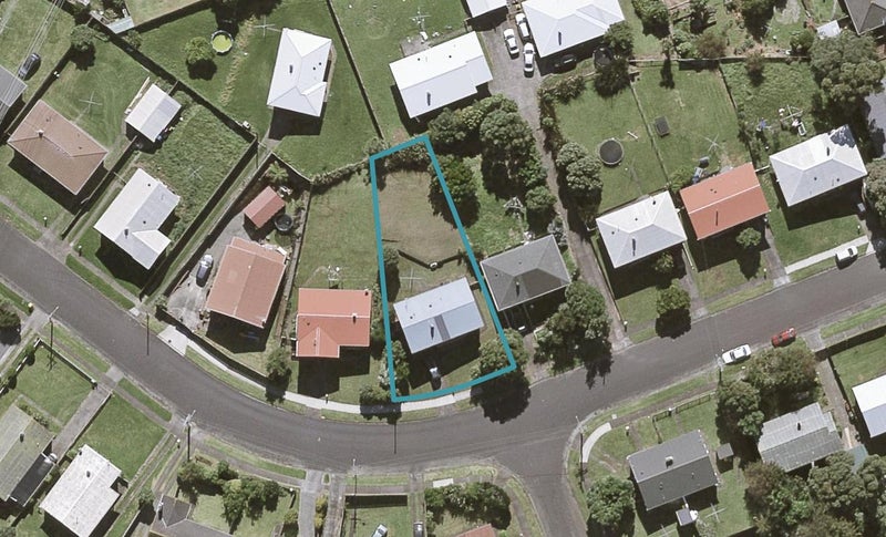 14 Marama Crescent, Spotswood, New Plymouth - Carousel 1
