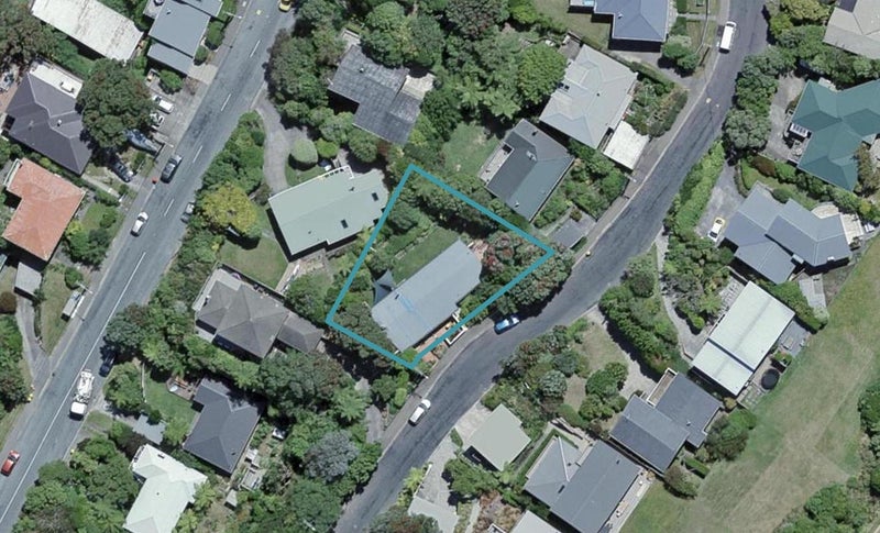 26 Versailles Street, Karori, Wellington - Carousel 1