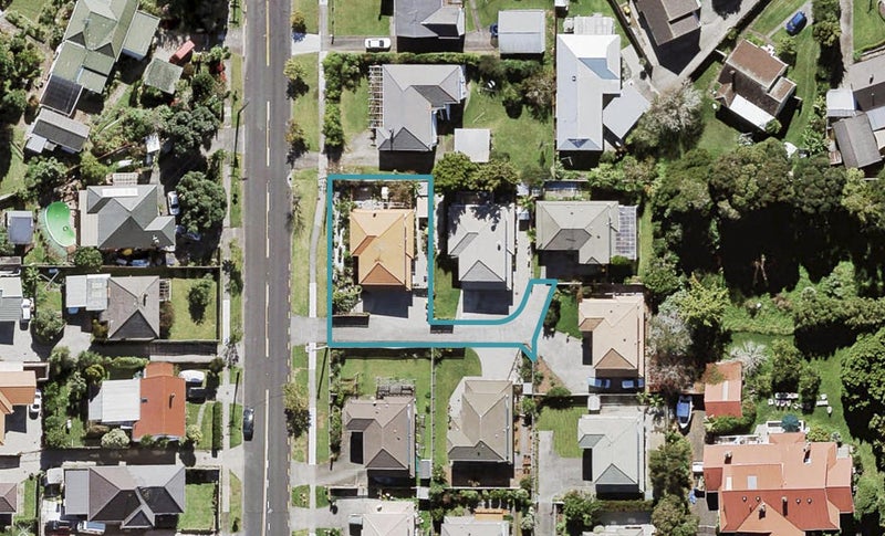 10 Links Road, New Lynn, Auckland - Carousel 1