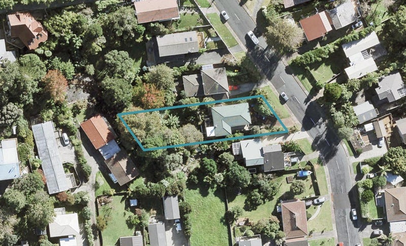 33 Marina Road, Torbay, Auckland - Carousel 1