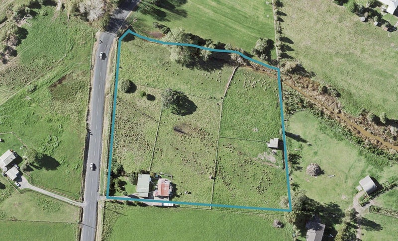 991 North Road, Papakura - Carousel 1