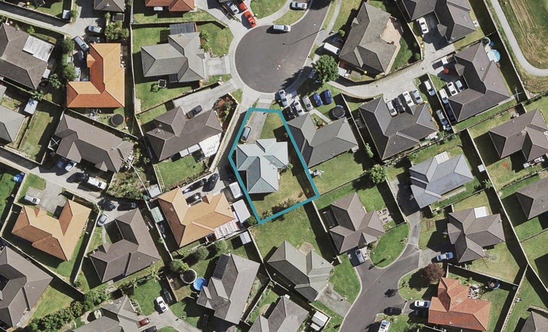 38 Carn Place, Weymouth, Auckland - Carousel 1