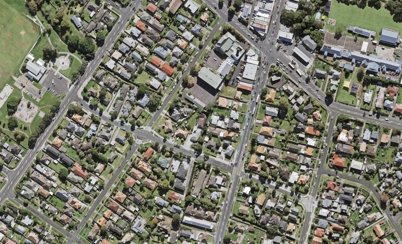 13A Memorial Avenue, Mount Roskill, Auckland - Carousel 1