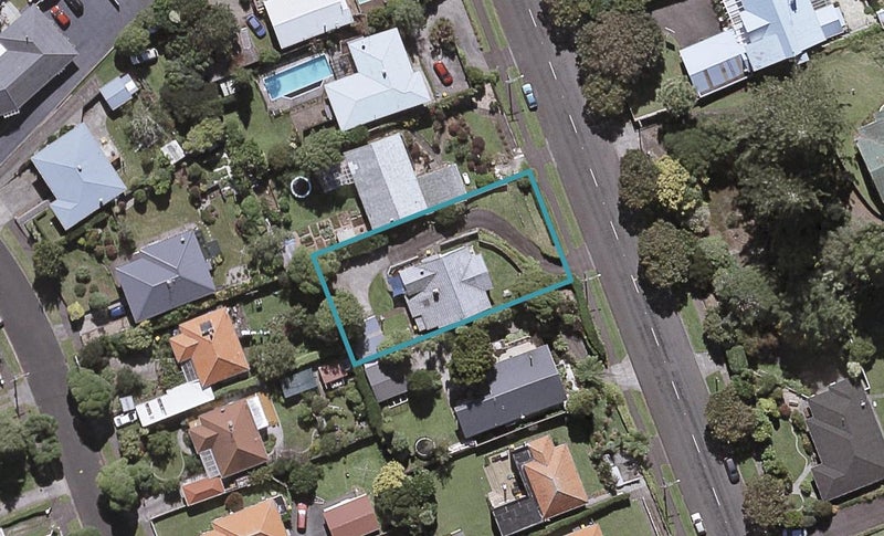 62 Brooklands Road, Brooklands, New Plymouth - Carousel 1