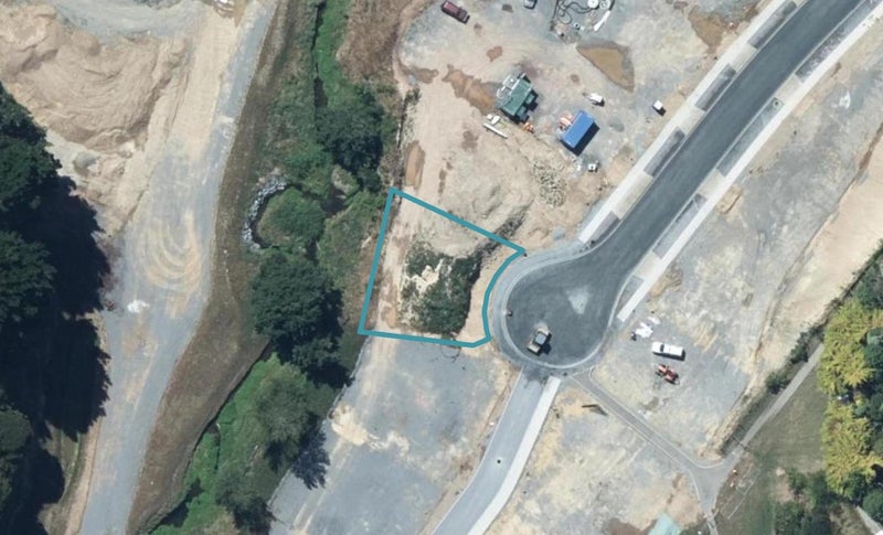 62 Tradewinds Drive, Whitby, Porirua - Carousel 1
