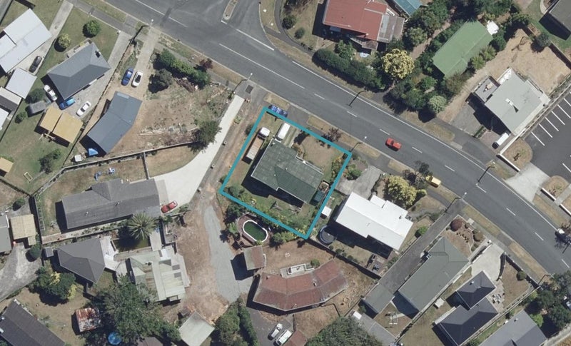 48 Glenview Terrace, Glenview, Hamilton - Carousel 1