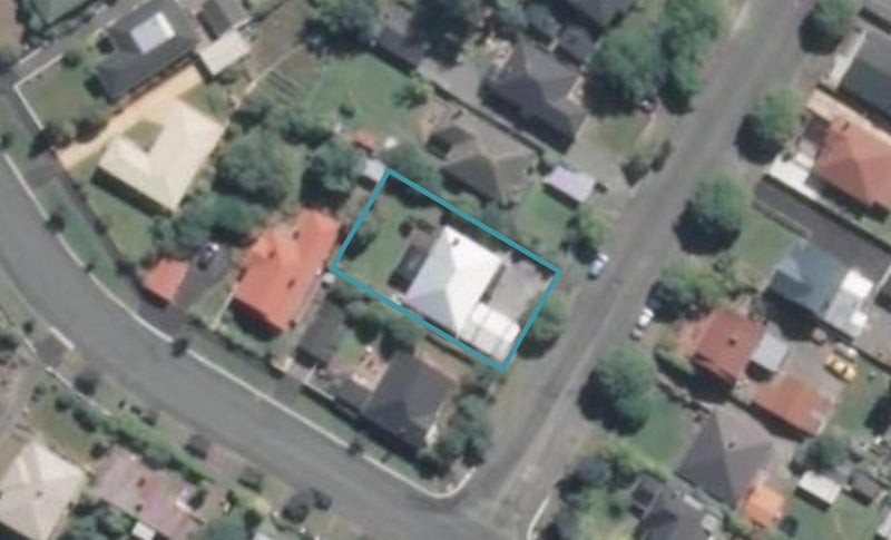 11 Grandi Avenue, Highfield, Timaru - Carousel 1