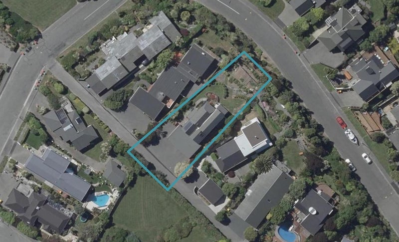 8 Highbank Lane, Mount Pleasant, Christchurch - Carousel 1