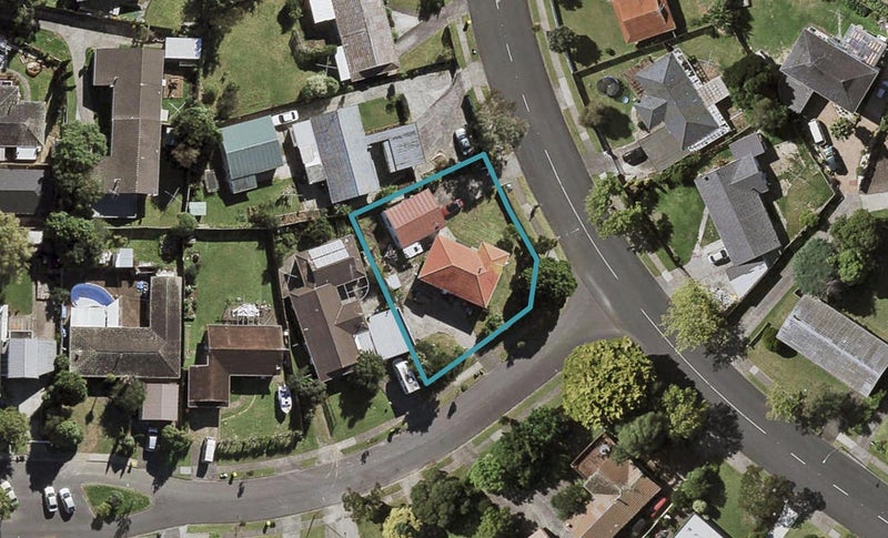 1 Ultima Place, Clover Park, Auckland - Carousel 1