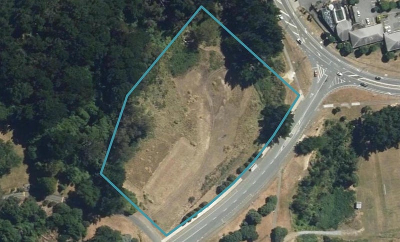 2 Okowai Road, Aotea, Porirua - Carousel 1