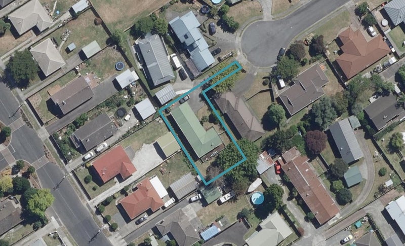 27 Dover Road, St Andrews, Hamilton - Carousel 1