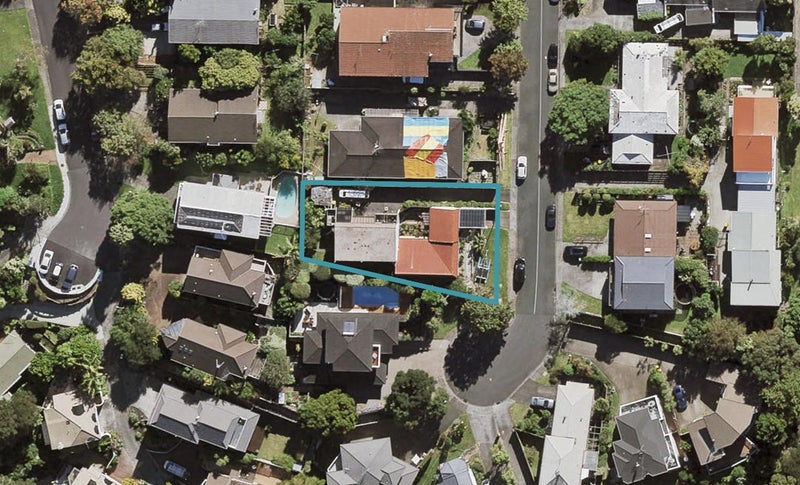 2/47 James Evans Drive, Northcote, Auckland - Carousel 1