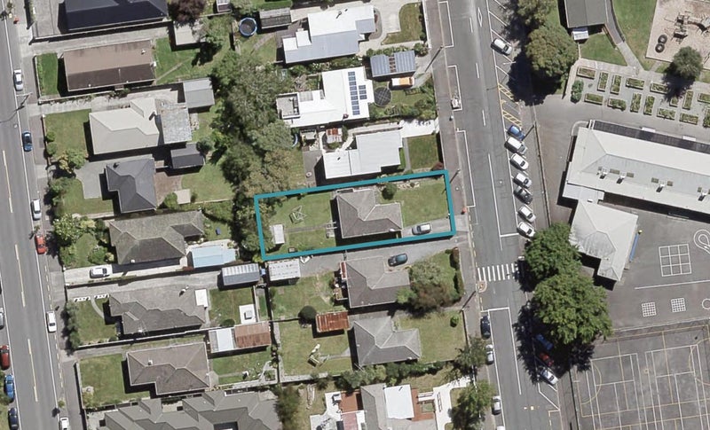 33 Royal Street, Upper Hutt Central, Upper Hutt - Carousel 1