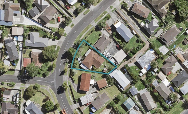 8 Bahari Drive, Ranui, Auckland - Carousel 1