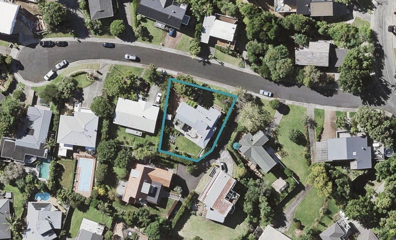 6 Garmons Way, Castor Bay, Auckland - Carousel 1