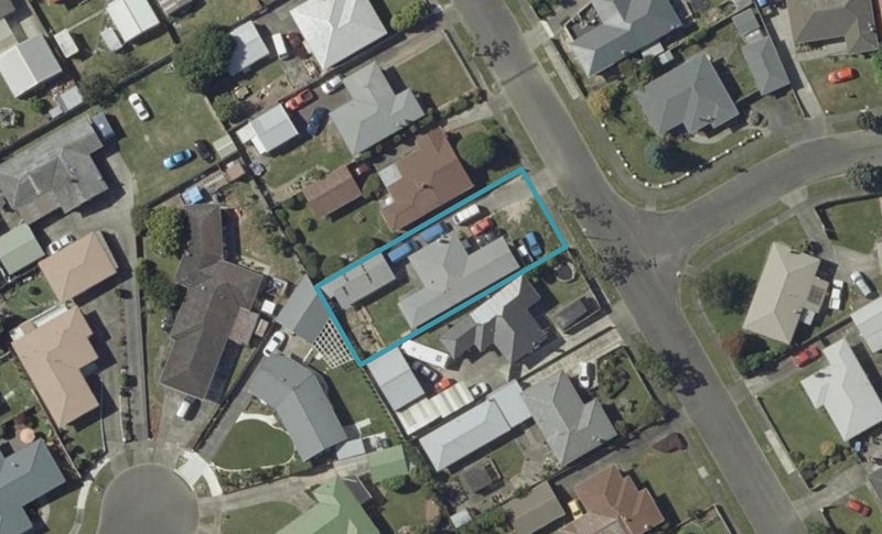 12 Ellesmere Crescent, Highbury, Palmerston North - Carousel 1