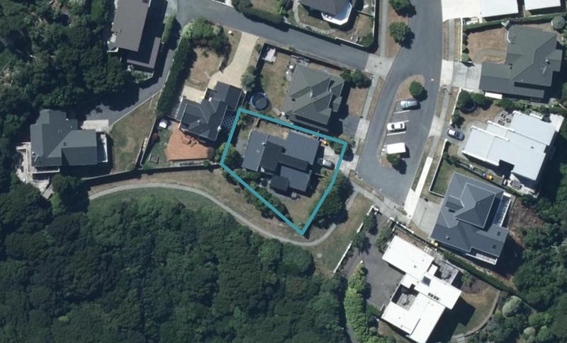 40 Pendennis Point, Camborne, Porirua - Carousel 1