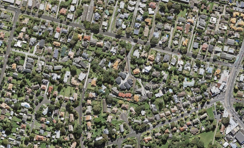 1/82 Landscape Road, Mount Eden, Auckland - Carousel 1