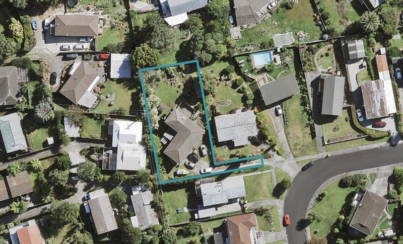 10A Sunnylaw Place, Glen Eden, Auckland - Carousel 1